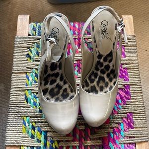 Carlos by Carlos Santana nuede Paton heels size 7